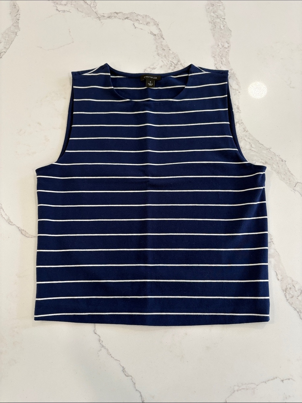 Ann Taylor Navy Blue & White Striped Cropped Sleeveless Shell Top Size Medium